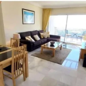 https://precioso-apartamento-con-vistas.1costadelsol.com